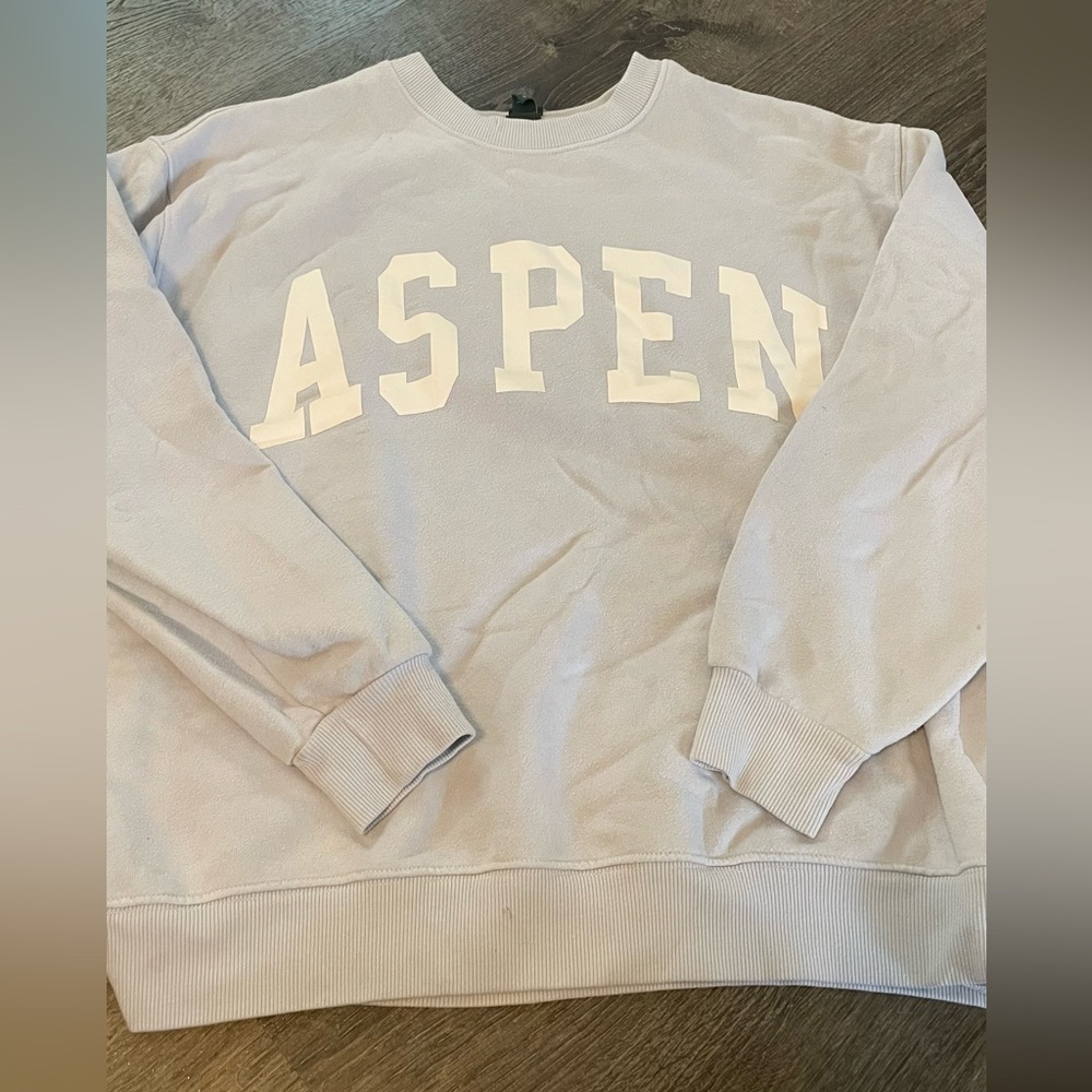 Casual crewneck